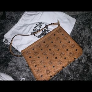 Cognac MCM Pouchette
